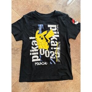 Boys' Pokémon Pikachu Black Graphic T-Shirt Size Small NWT